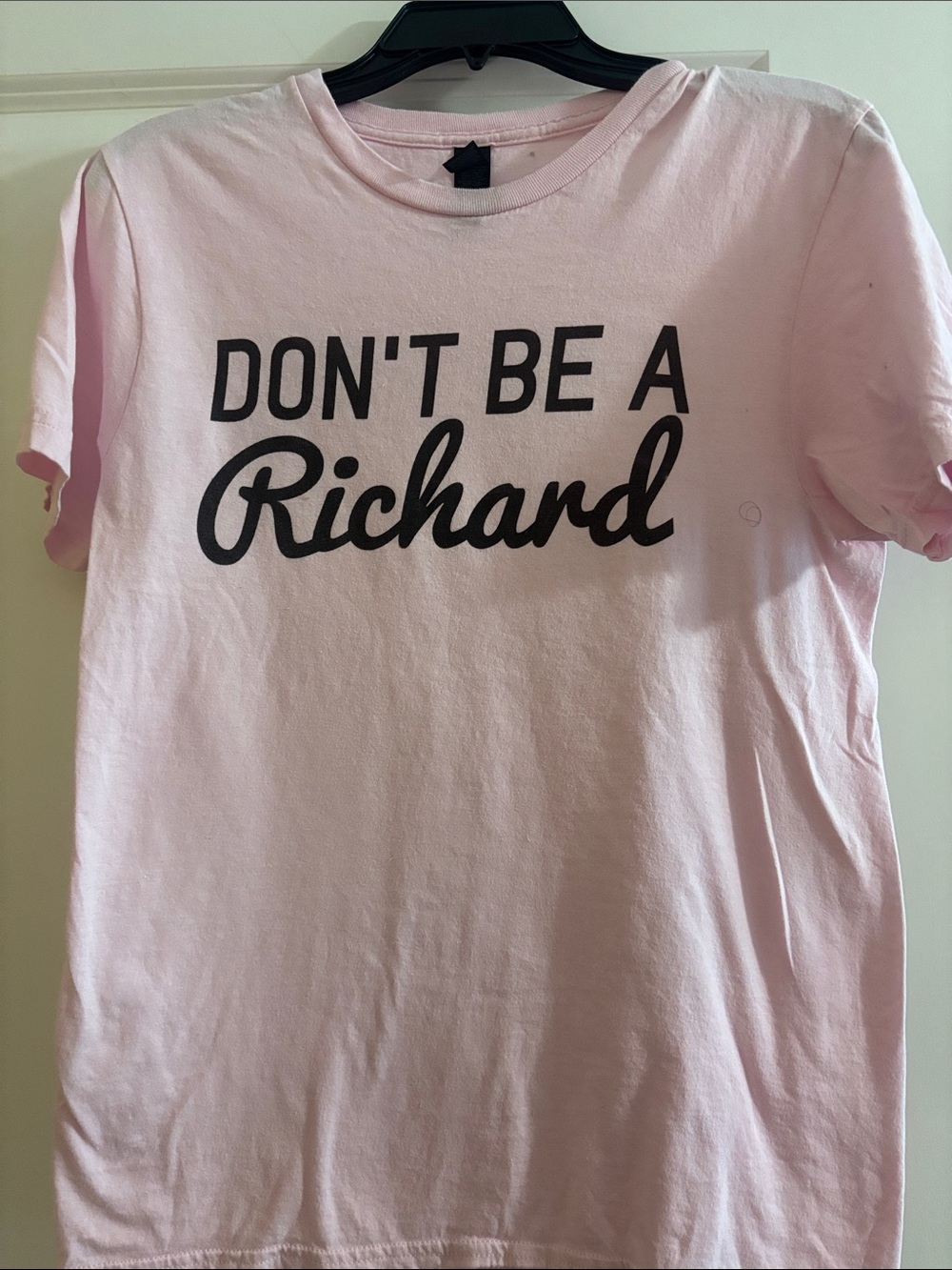 Funny Don't Be A Richard Pink Graphic Tee
